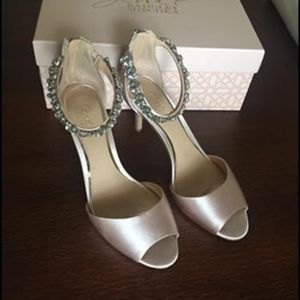 Jewel Badgley Mischka Heels